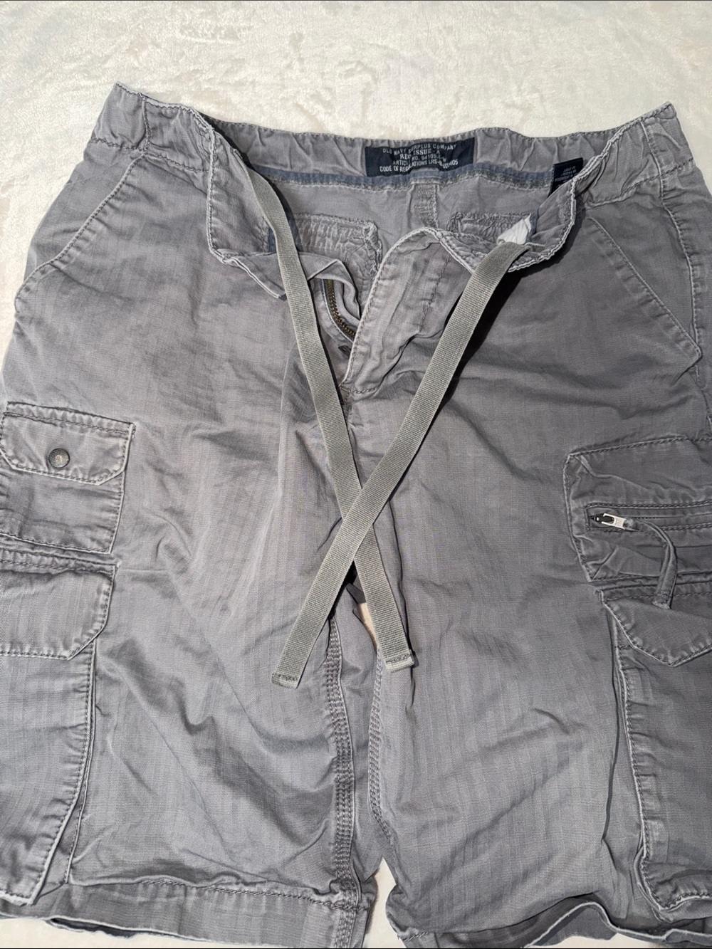 Old Navy Surplus Company Gray Cargo Shorts Mens W32 Vintage Fall ‘08 Utility Y2K - Picture 8 of 16